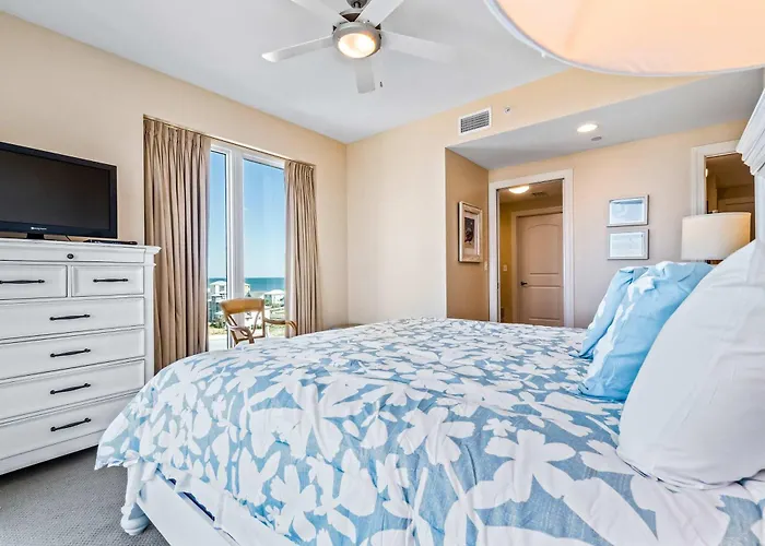 Holiday home Luxurious With Pool Hot Tub & New Bedroom Furniture - Steps To The Gulf Shores