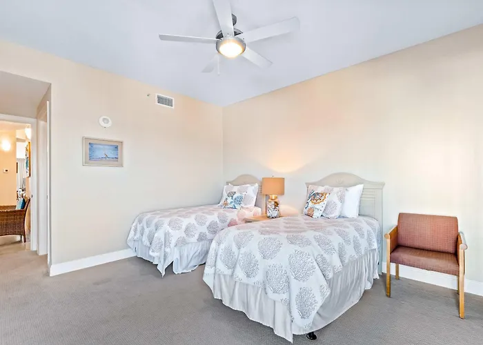 Luxurious With Pool Hot Tub & New Bedroom Furniture - Steps To The * Gulf Shores