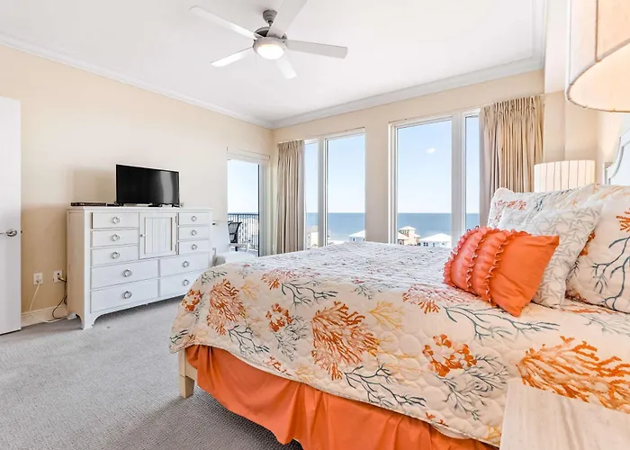 Holiday home Luxurious With Pool Hot Tub & New Bedroom Furniture - Steps To The Gulf Shores