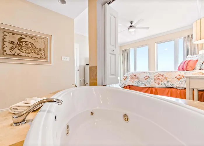 Luxurious With Pool Hot Tub & New Bedroom Furniture - Steps To The * Gulf Shores