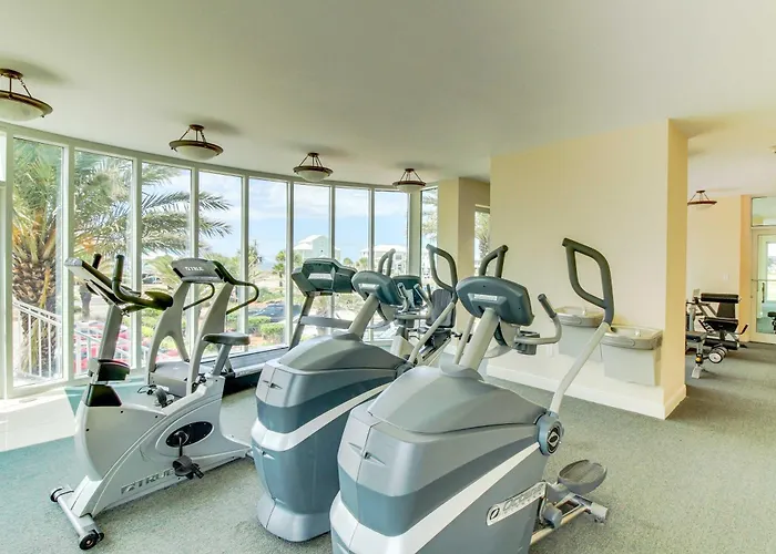 Holiday home Luxurious With Pool Hot Tub & New Bedroom Furniture - Steps To The Gulf Shores