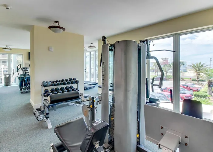 Holiday home Luxurious With Pool Hot Tub & New Bedroom Furniture - Steps To The Gulf Shores