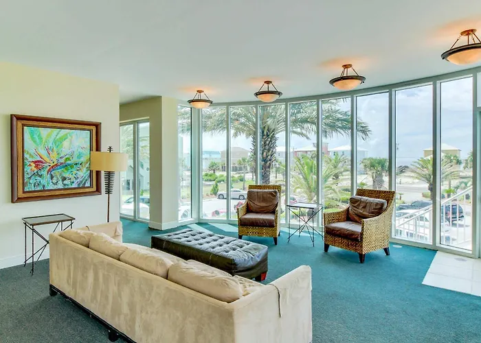 Luxurious With Pool Hot Tub & New Bedroom Furniture - Steps To The Holiday home *