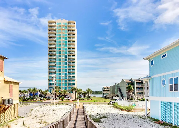Luxurious With Pool Hot Tub & New Bedroom Furniture - Steps To The Gulf Shores